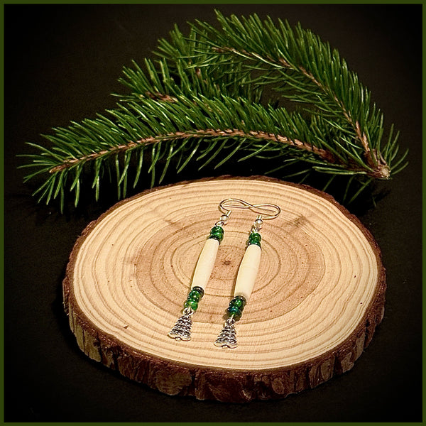 #2: Boucles d'oreilles 'La festive #2. Os de cervidé et perles hématite veritable.1 3/4''. Attaches, crochets pour boucles d'oreilles en argent sterling 925, Silver Hooks(Hypoallergénique). (LIVRAISON INCLUSE DANS LE PRIX)